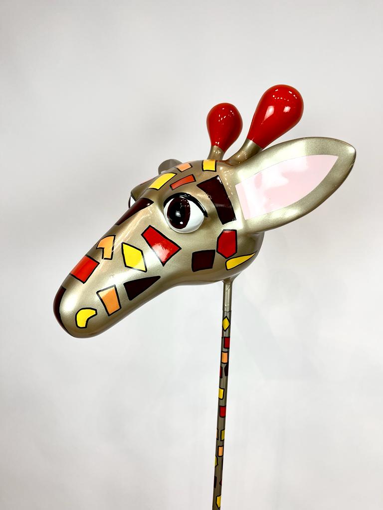 Giraffa in resina multicolore - Asmat Design
