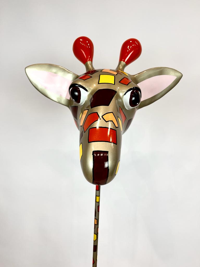 Giraffa in resina multicolore - Asmat Design