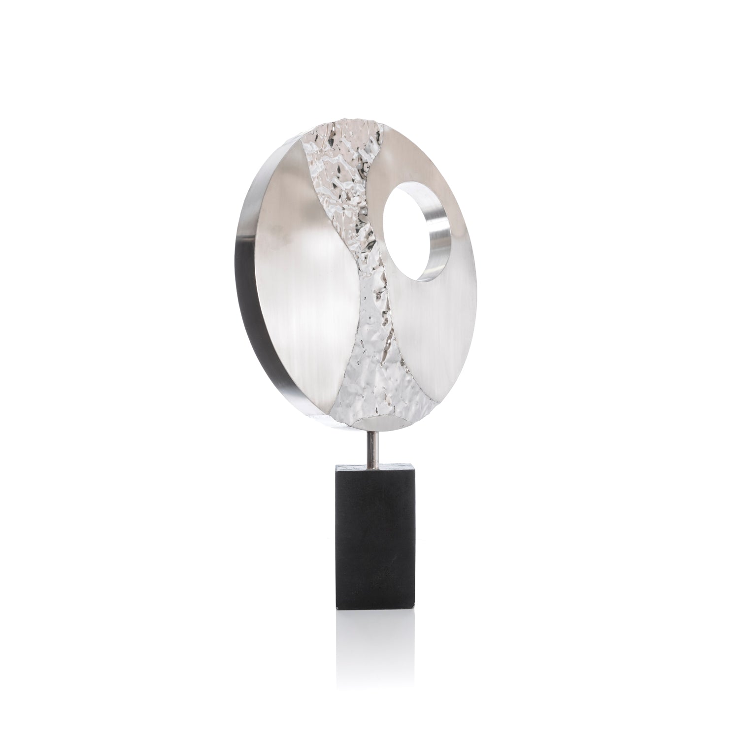 Struttura cerchio in acciaio con particolari decorativi – Asmat Design